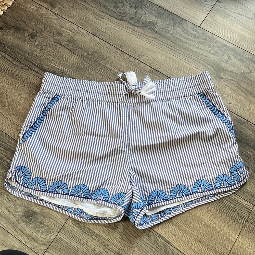 Vineyard vines shorts